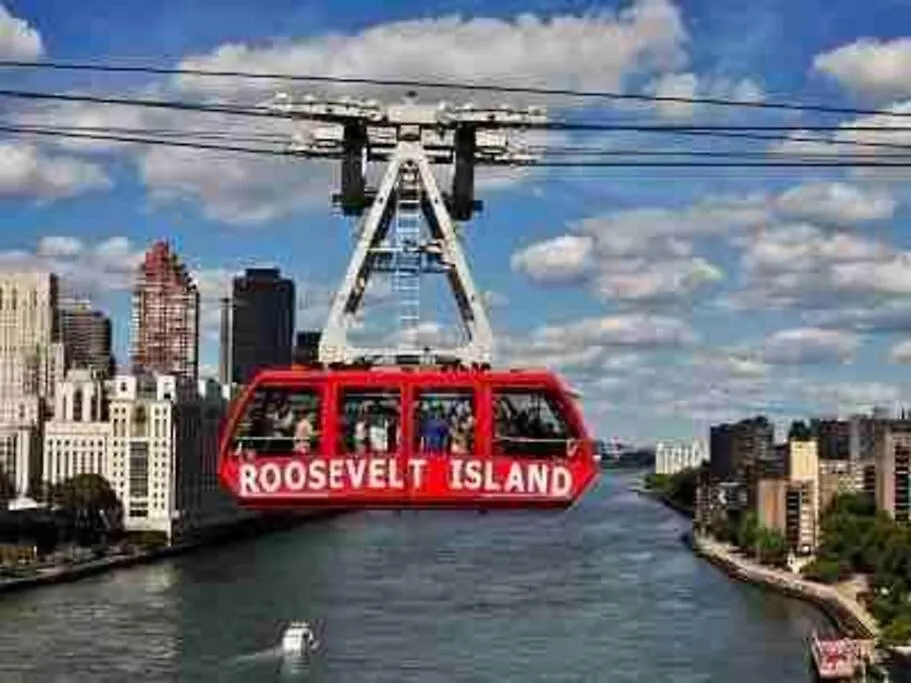 2 Bedrooms Lr Kit Bath And Backyard 2 Stops To Manhattan New York Apartment